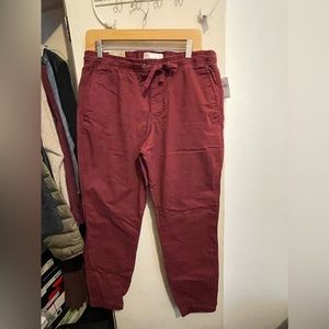 Gap Men’s Joggers  -Coral